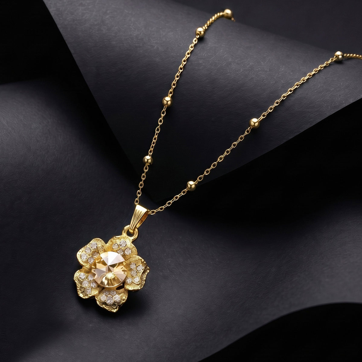Desihi Necklace Anti-Tarnish Champagne Crystal Flower Minimalist Pendant