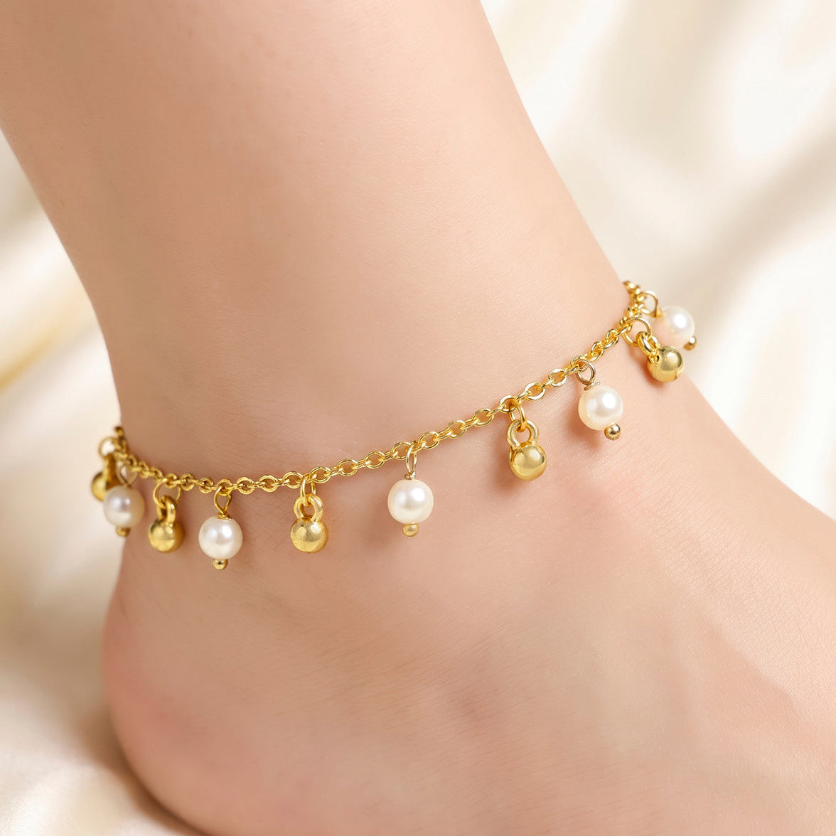 Desihi Anklet Anti-Tarnish Gold Plated With Pearls And Beads