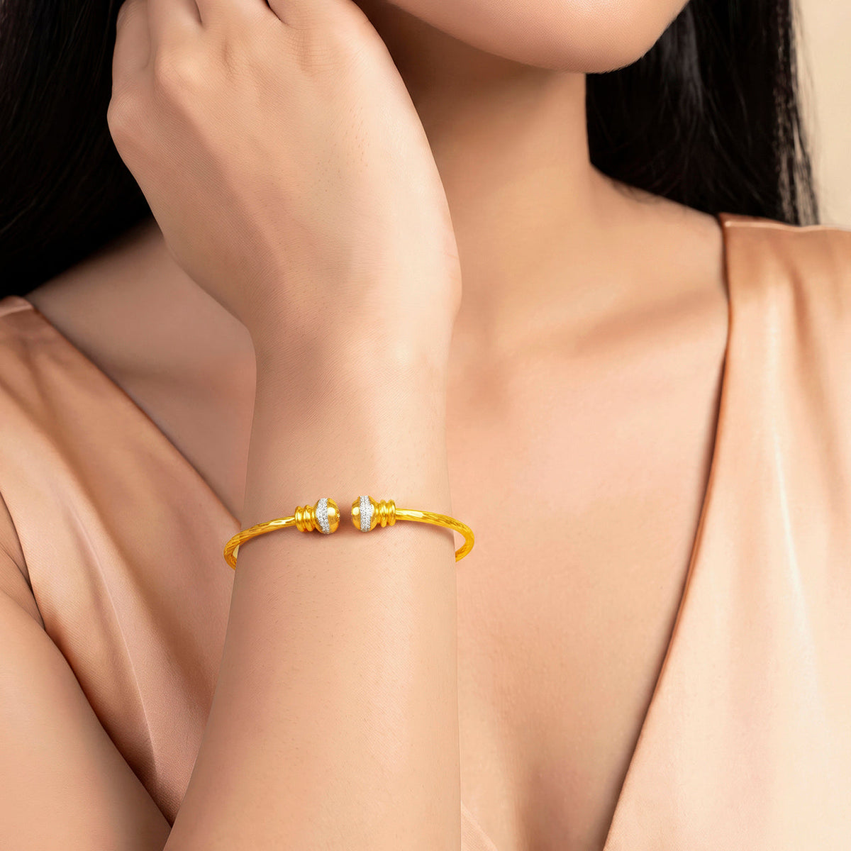 Desihi Bracelet Anti-Tarnish Diamond Cut Open Bangle (Adjustable Size)